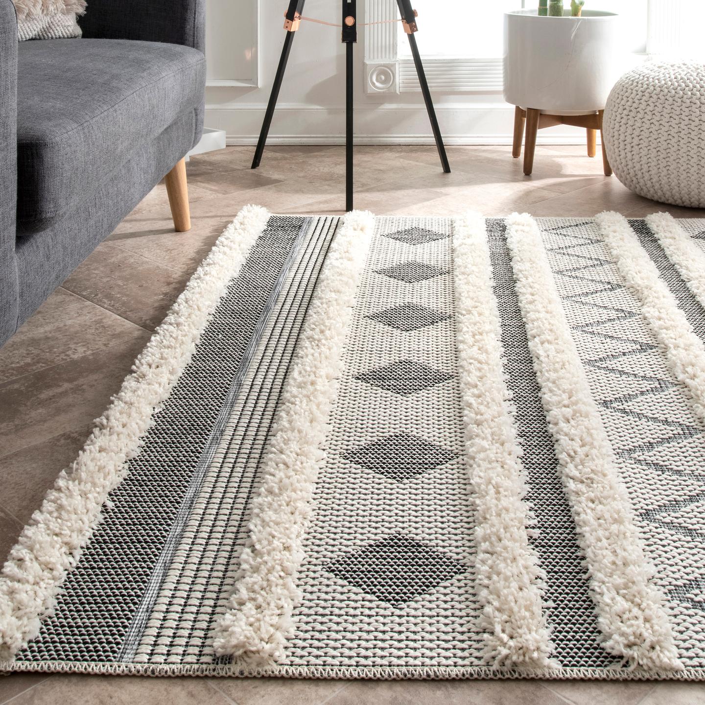 Nuloom Tribal Lora Ntr1621B Off White Area Rug