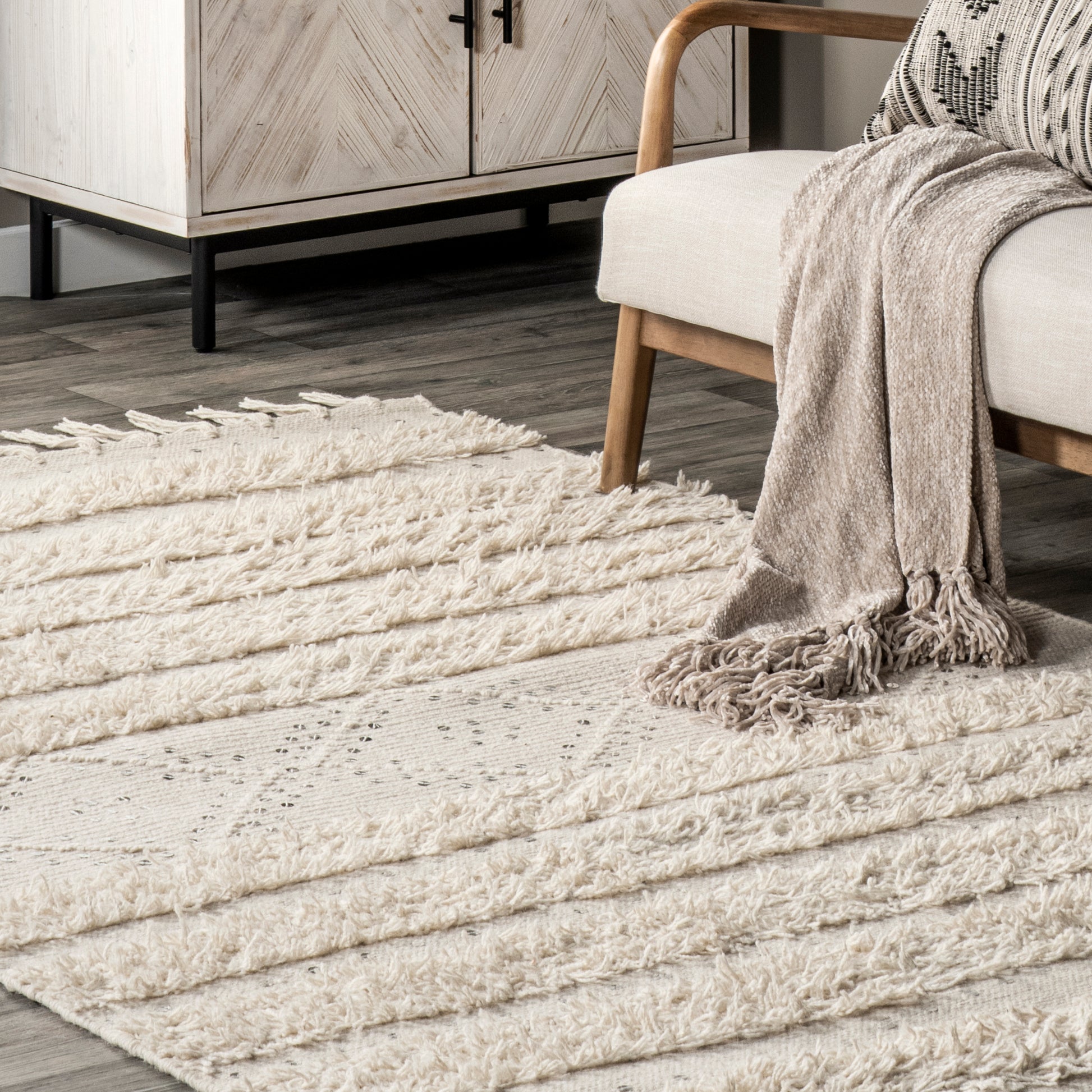 Nuloom Christina Nch3295A Ivory Area Rug