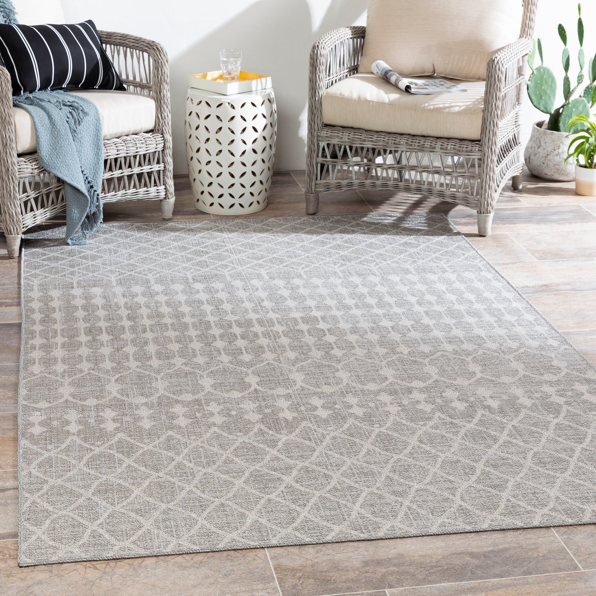 Surya Veranda Vrd-2308 Taupe, Ivory Area Rug