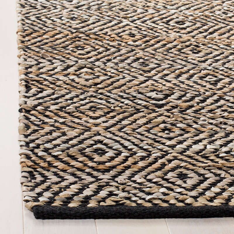 Safavieh Vintage Leather Vtl102B Beige Rugs.