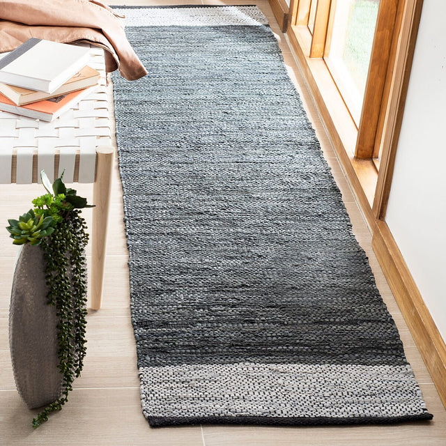 Safavieh Vintage Leather Vtl201A Grey / Silver Rugs.