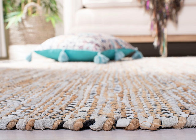 Safavieh Vintage Leather Vtl203G Silver Rugs.