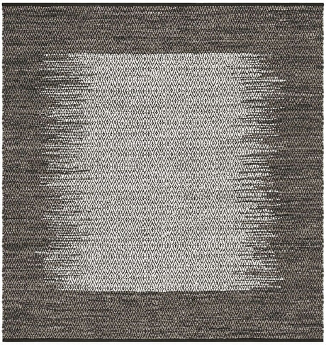 Safavieh Vintage Leather Vtl387A Light Grey / Grey Rugs.