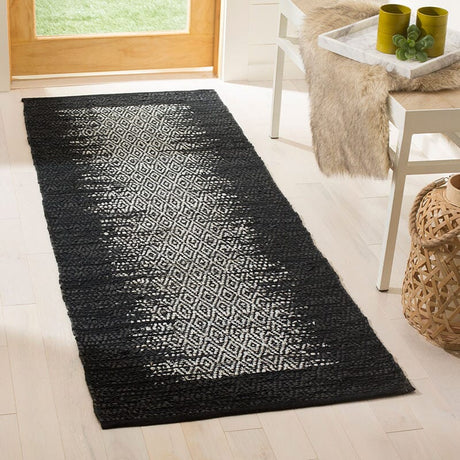 Safavieh Vintage Leather Vtl387C Light Grey / Black Rugs.