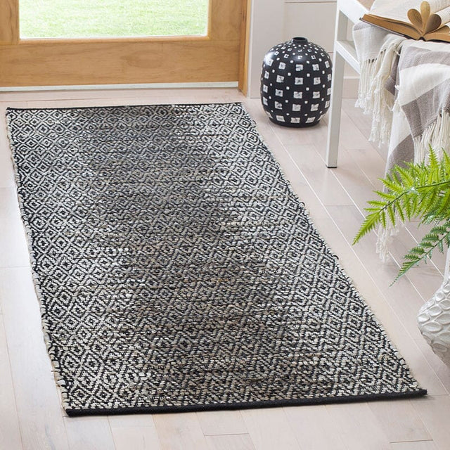 Safavieh Vintage Leather Vtl389A Light Grey / Grey Rugs.