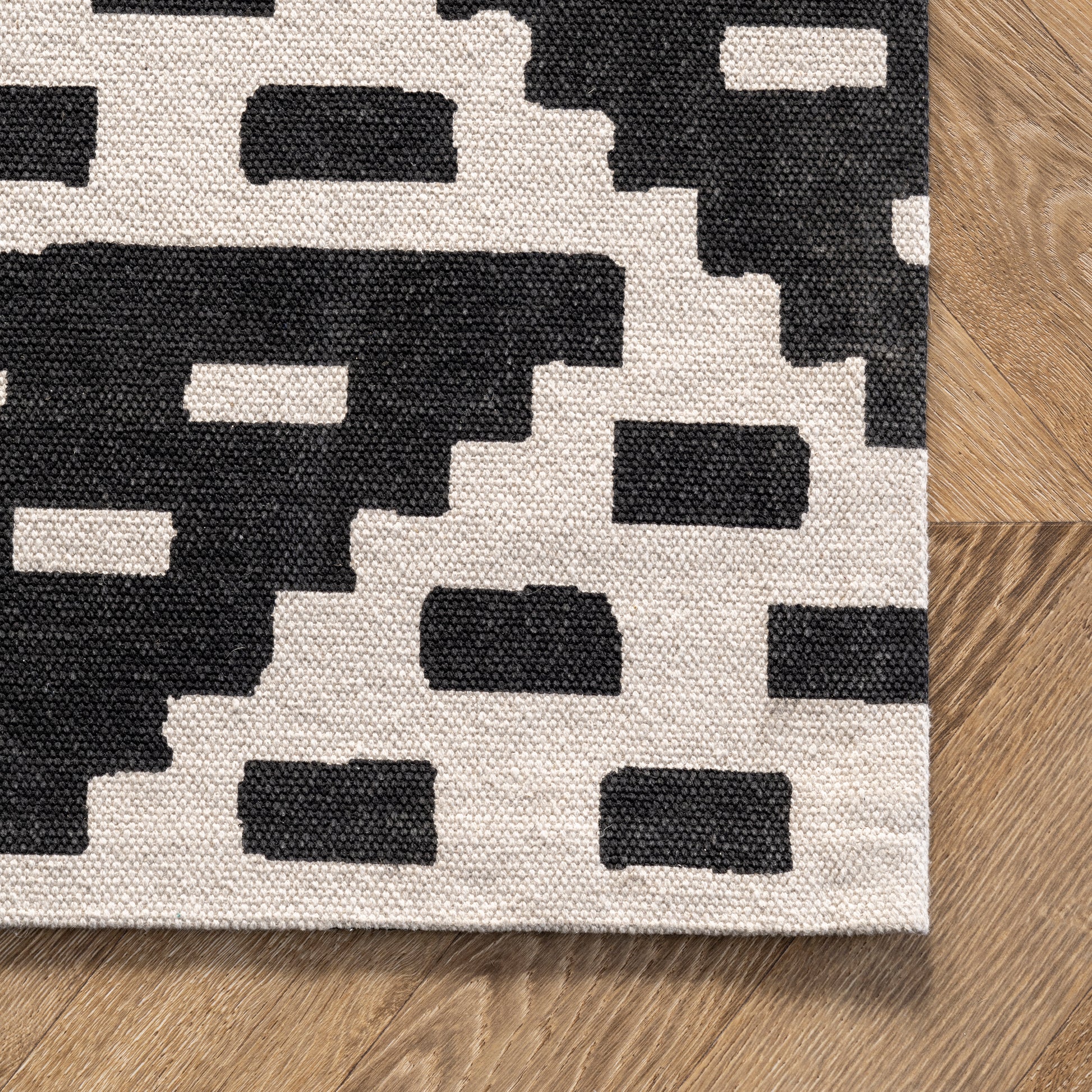 Nuloom Bethany Aztec Nbe3540A Black Area Rug