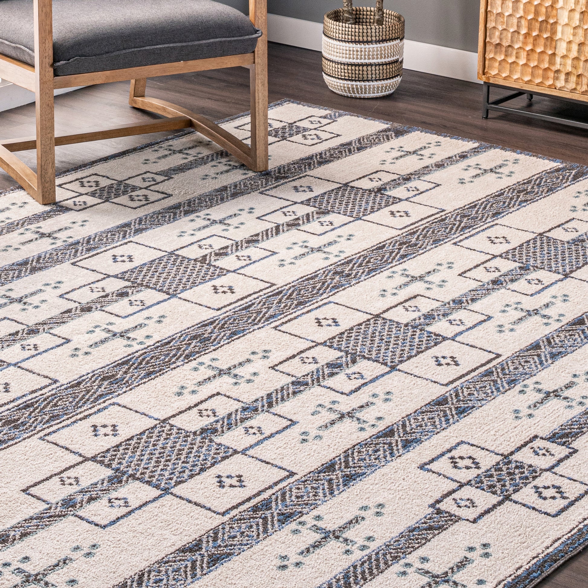 Nuloom Erika Transitional Tribal Ner1607A Gray Area Rug