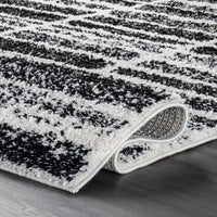 Nuloom Celyn Stripes Cozy Nce1919A Black And White Area Rug