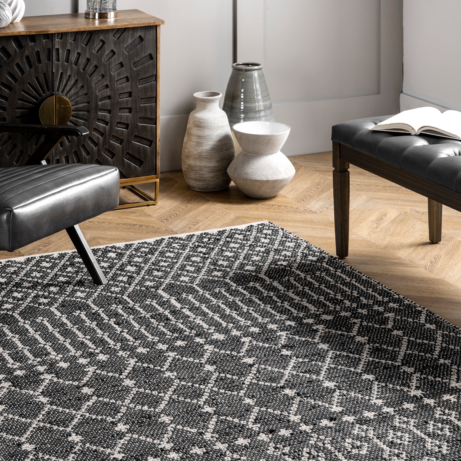 Nuloom Hartford Leather Moroccan Nha1419A Black Area Rug