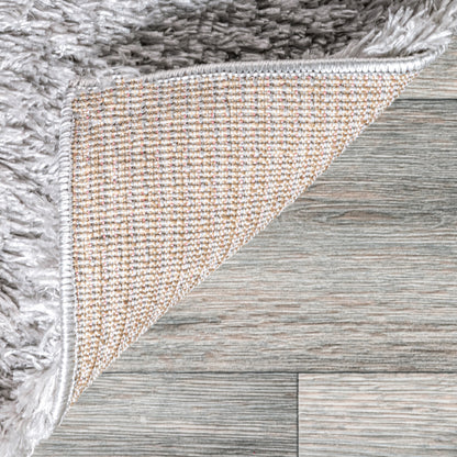 Nuloom Gynel Cloudy Ngy2913D Silver Area Rug