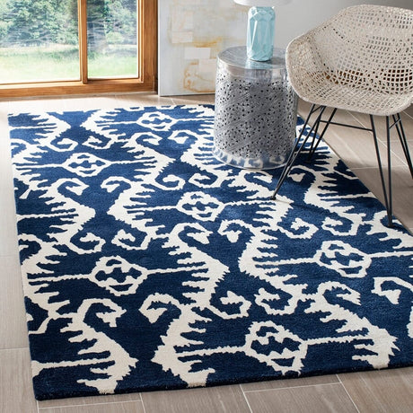 Safavieh Wyndham Wyd323C Royal Blue / Ivory Rugs.