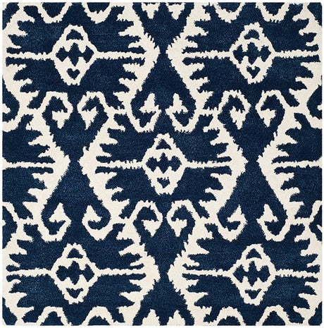 Safavieh Wyndham Wyd323C Royal Blue / Ivory Rugs.