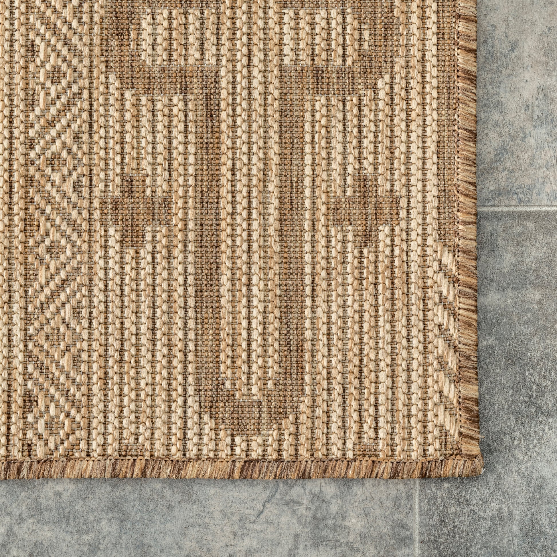 Nuloom Brandy Transitional Celtic Nbr1810A Beige Area Rug