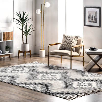 Nuloom Adelade Aztec Nad2939B Gray Area Rug