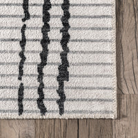 AreaRugs.com Wavaj Nwa1112A Ivory Area Rug