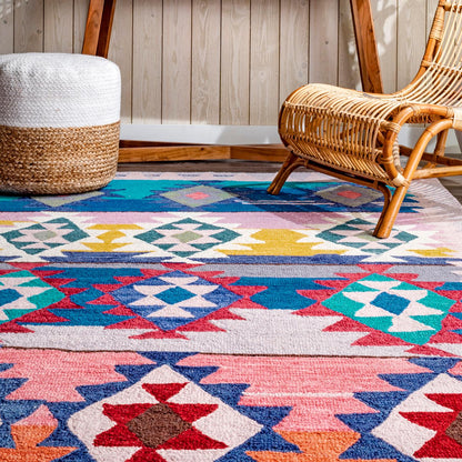 Nuloom Tatum Aztec Nta3277A Multi Area Rug