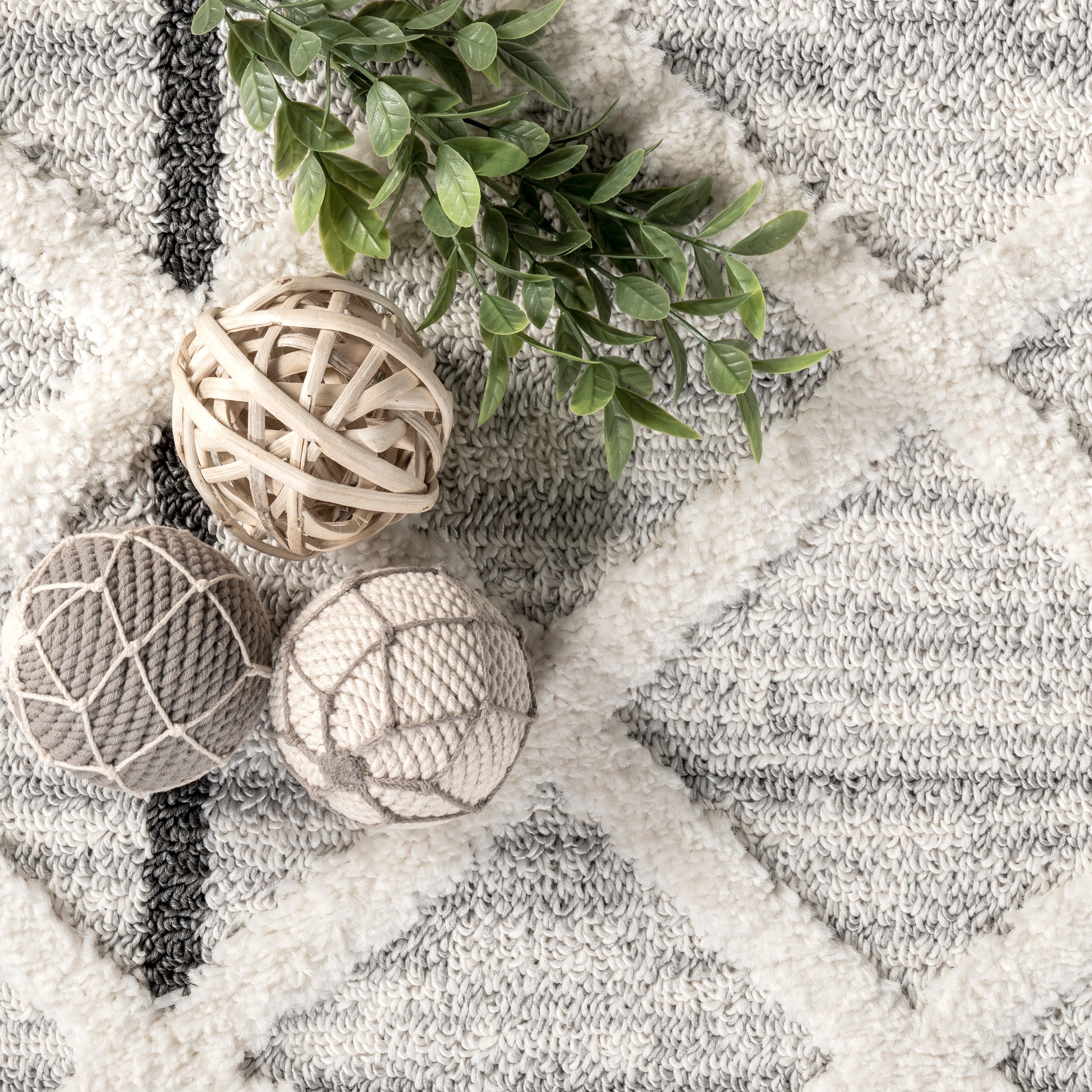 Nuloom Macy Raised Trellis Nma2981A Beige Area Rug